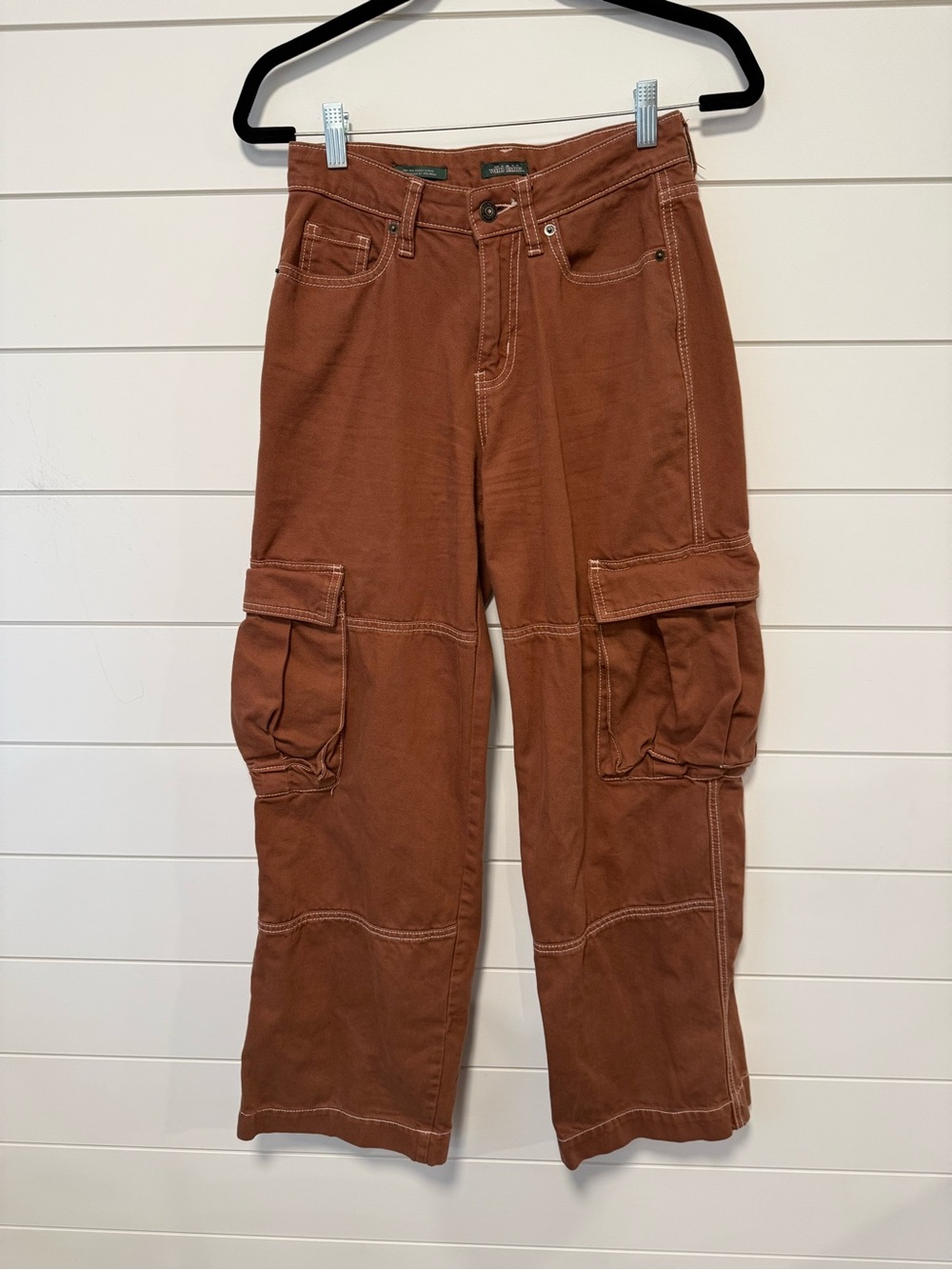 wild fable brown rust-colored mid rise baggy cargo pants 0 regular